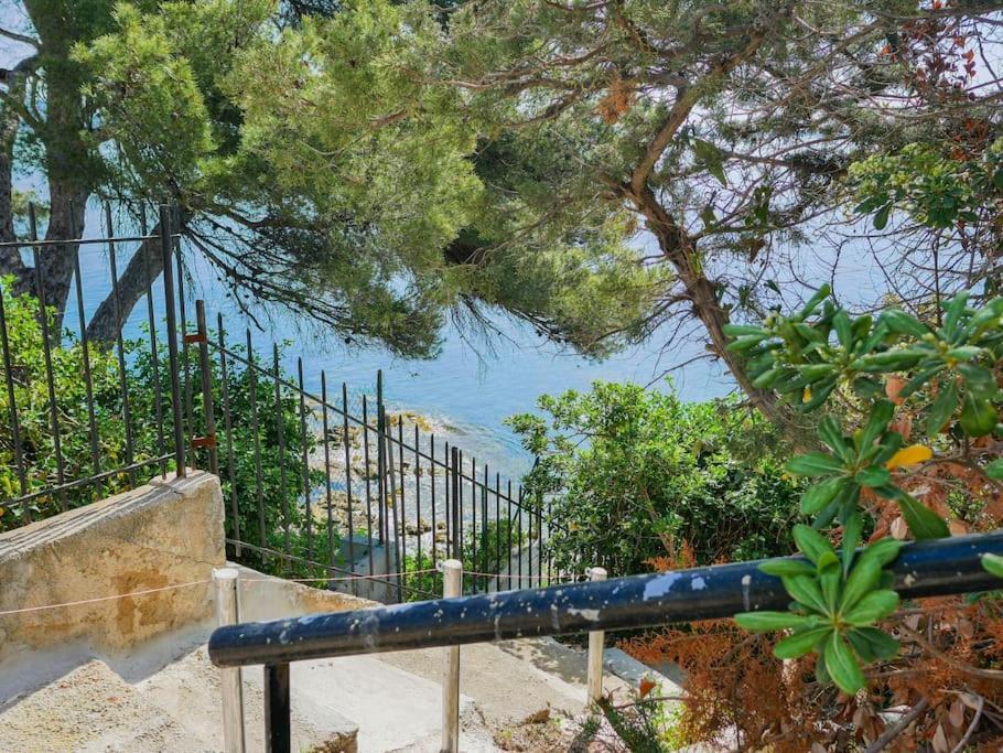 Maisonnette Avec Vue Sur La Mer Exceptionnelle Каркеранн Екстер'єр фото
